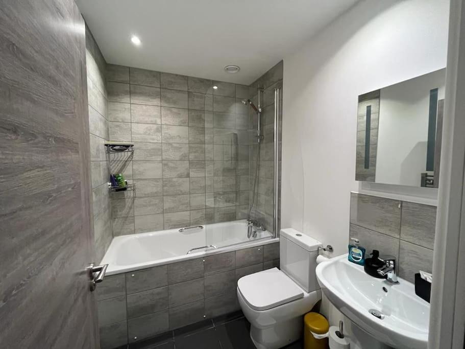 Bayard Luxe 2 Bedroom Penthouse Duplex Πήτερμπορο Εξωτερικό φωτογραφία